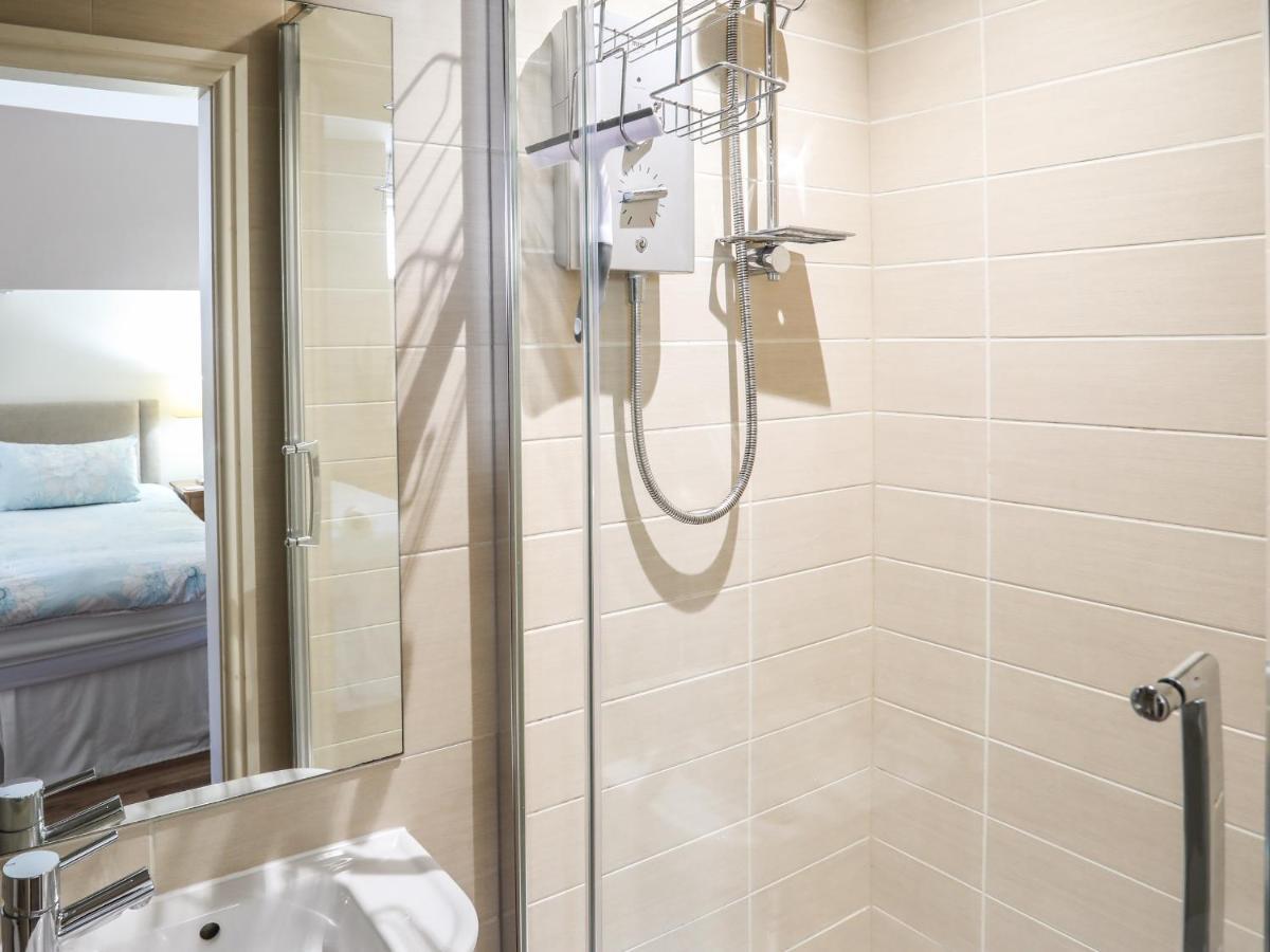 Harbour View Apartment Аберсох Екстериор снимка